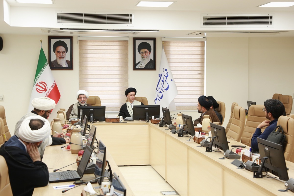 خوانشی عمیق از حکمت متعالیه و نقش آن در چارچوب‌سازی تقنینی هوش مصنوعی