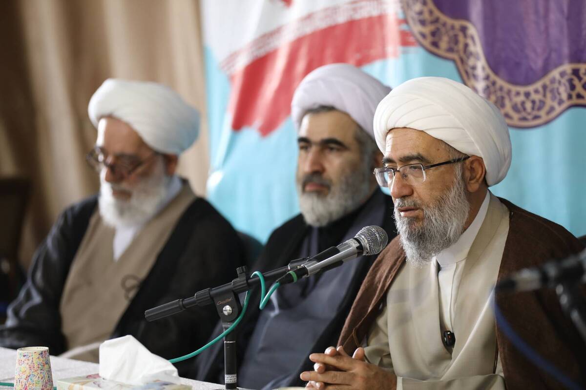 حوزه علمیه صرفا یک آکادمی علمی نیست/هویت ما اخلاق است