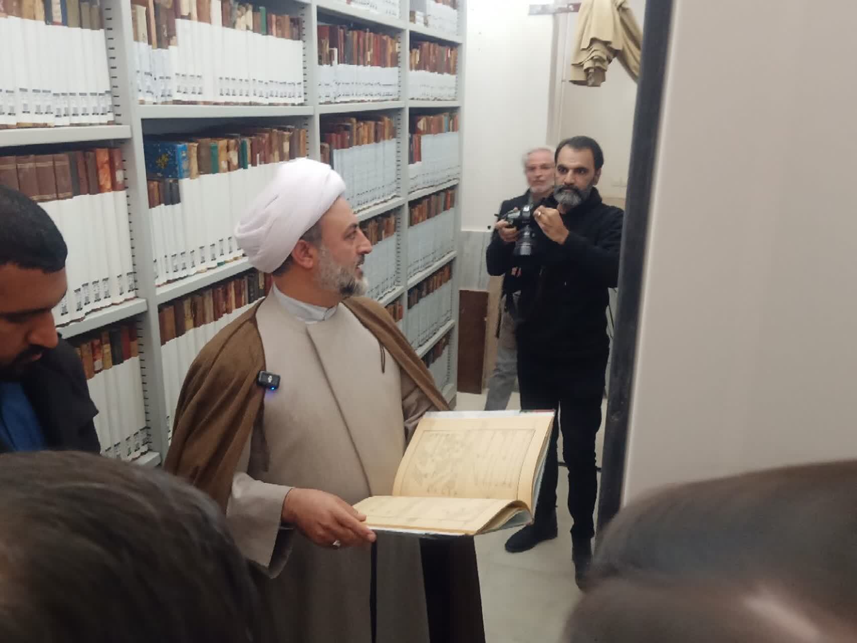 گنجینهای کمنظیر از میراث مکتوب اسلامی در کتابخانه آیتاللهالعظمی گلپایگانی گنجینهای کمنظیر از میراث مکتوب اسلامی در کتابخانه آیتاللهالعظمی گلپایگانی