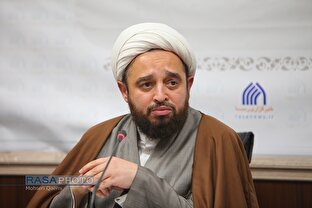 رهبر معظم انقلاب؛ الگوی ایستادگی، بصیرت و وحدت ملی در بحران ها