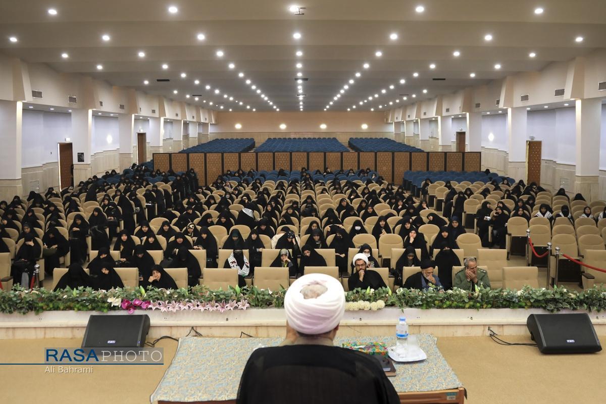 بی‌حجابی پروژه طراحی‌شده دشمن است / وظیفه همگانی برای مقابله با منکر بزرگ