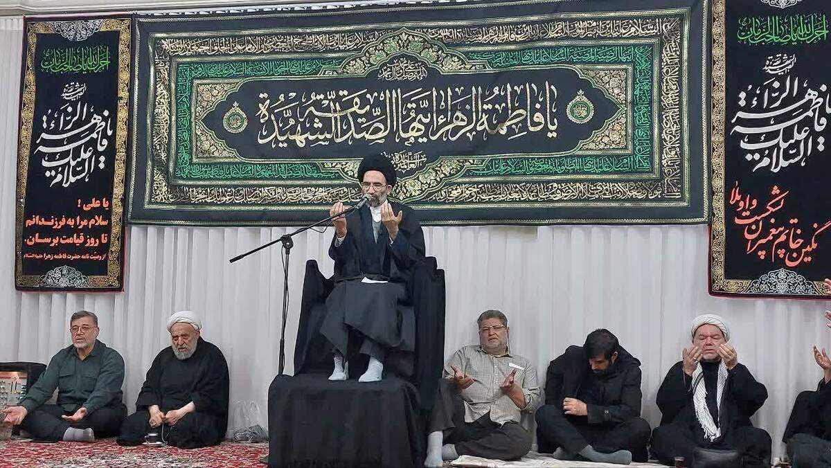 نقش خواص و دنیا طلبان در جنگ‌های جمل و صفین