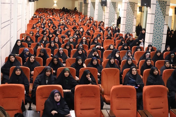 از بازشناسی رسالت طلبگی تا تاکید بر نقش آفرینی اجتماعی طلاب خواهر از بازشناسی رسالت طلبگی تا تاکید بر نقش آفرینی اجتماعی طلاب خواهر