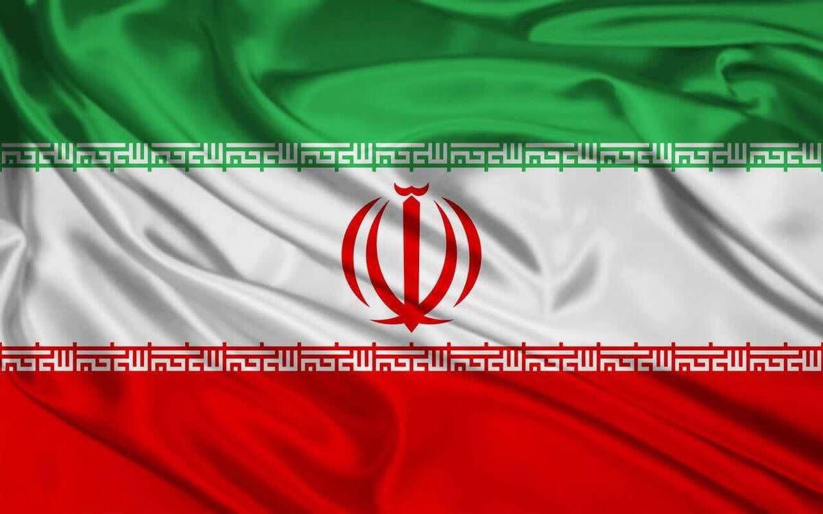 شاعر چهارمحال و بختیاری برای وطن سرود 