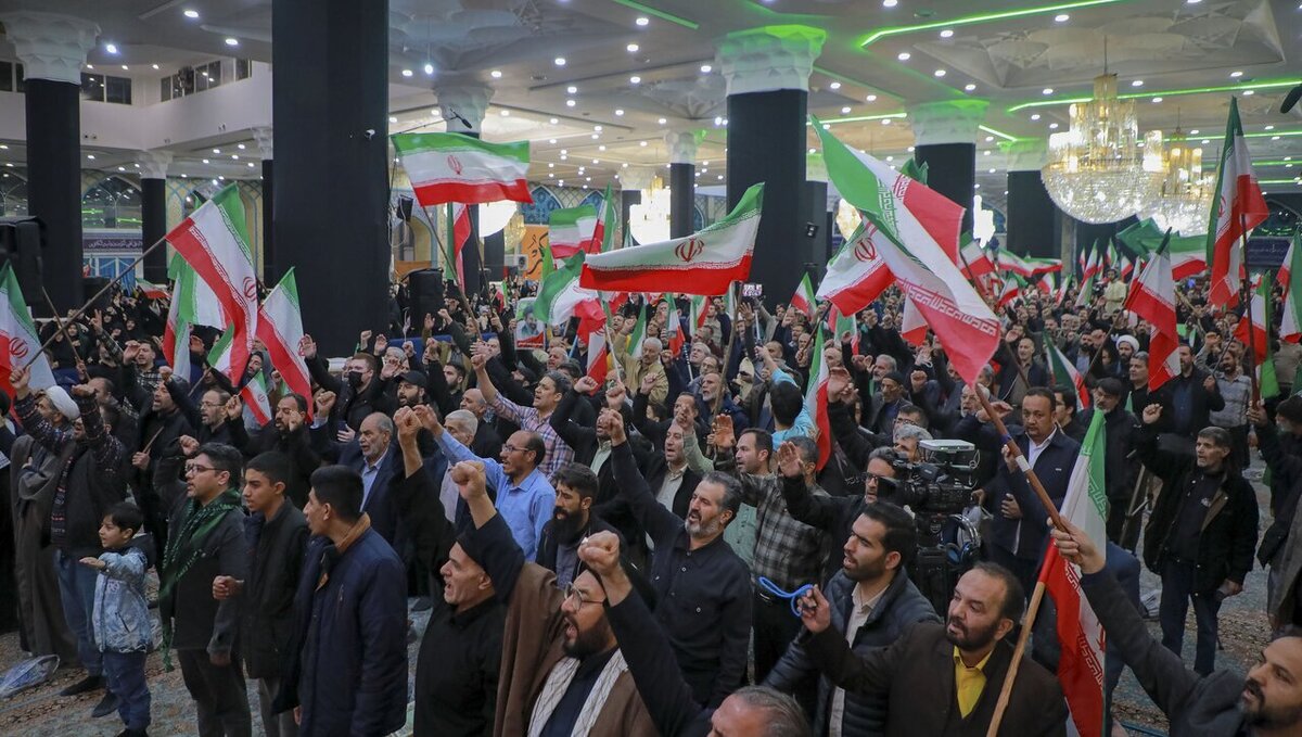 تجدید میثاق با آرمان‌های جمهوری اسلامی در ویژه ترین شب مقاومت
