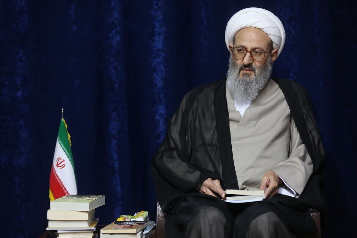 عمر با برکت شهید دکتر خرازی در راه اعتلای جمهوری اسلامی سپری شد