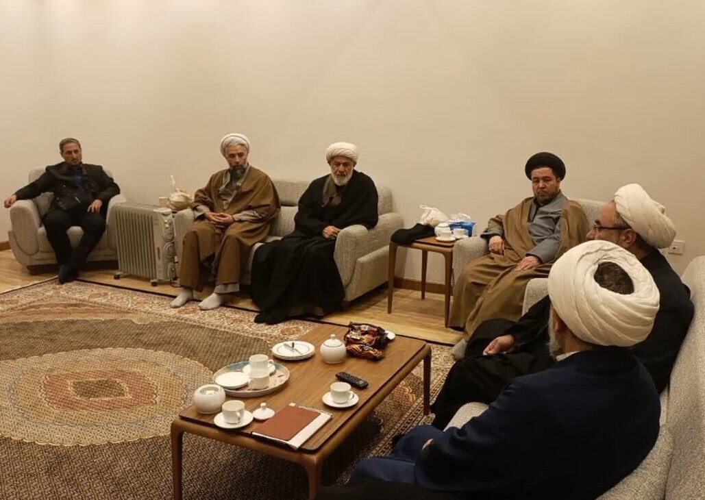 برگزاری نشست هماهنگی رئیس سازمان بسیج طلاب و روحانیون کشور با نهاد‌های حوزوی+ تصاویر