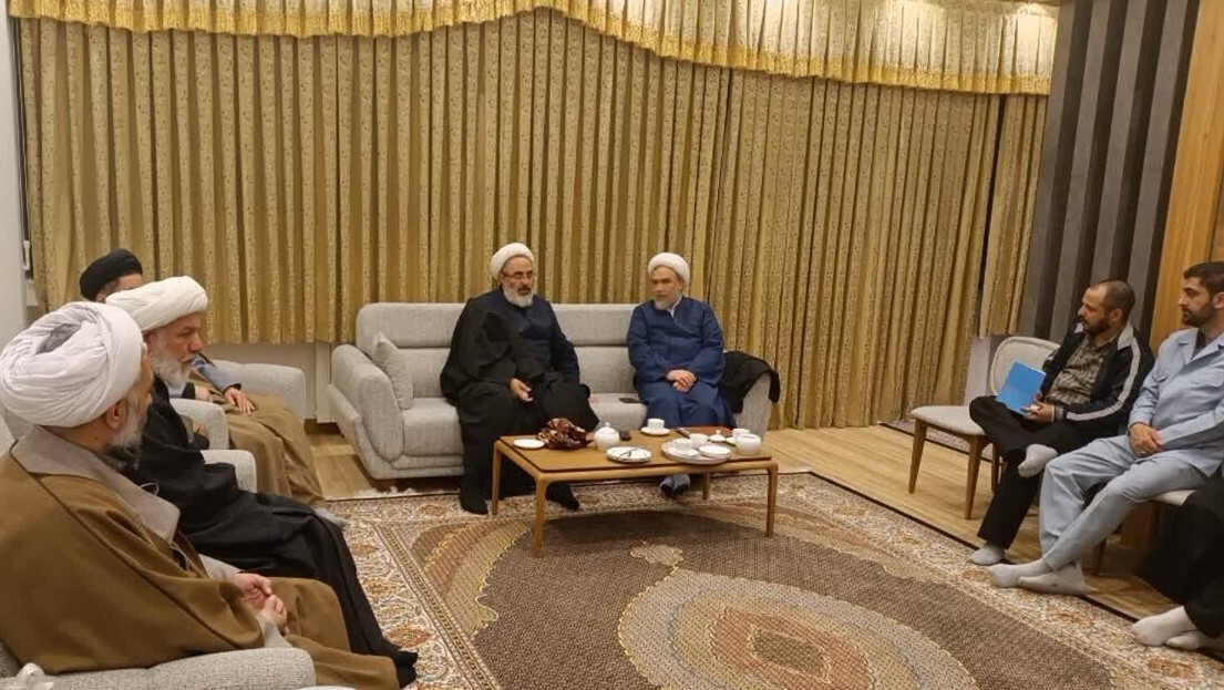 برگزاری نشست هماهنگی رئیس سازمان بسیج طلاب و روحانیون کشور با نهاد‌های حوزوی+ تصاویر