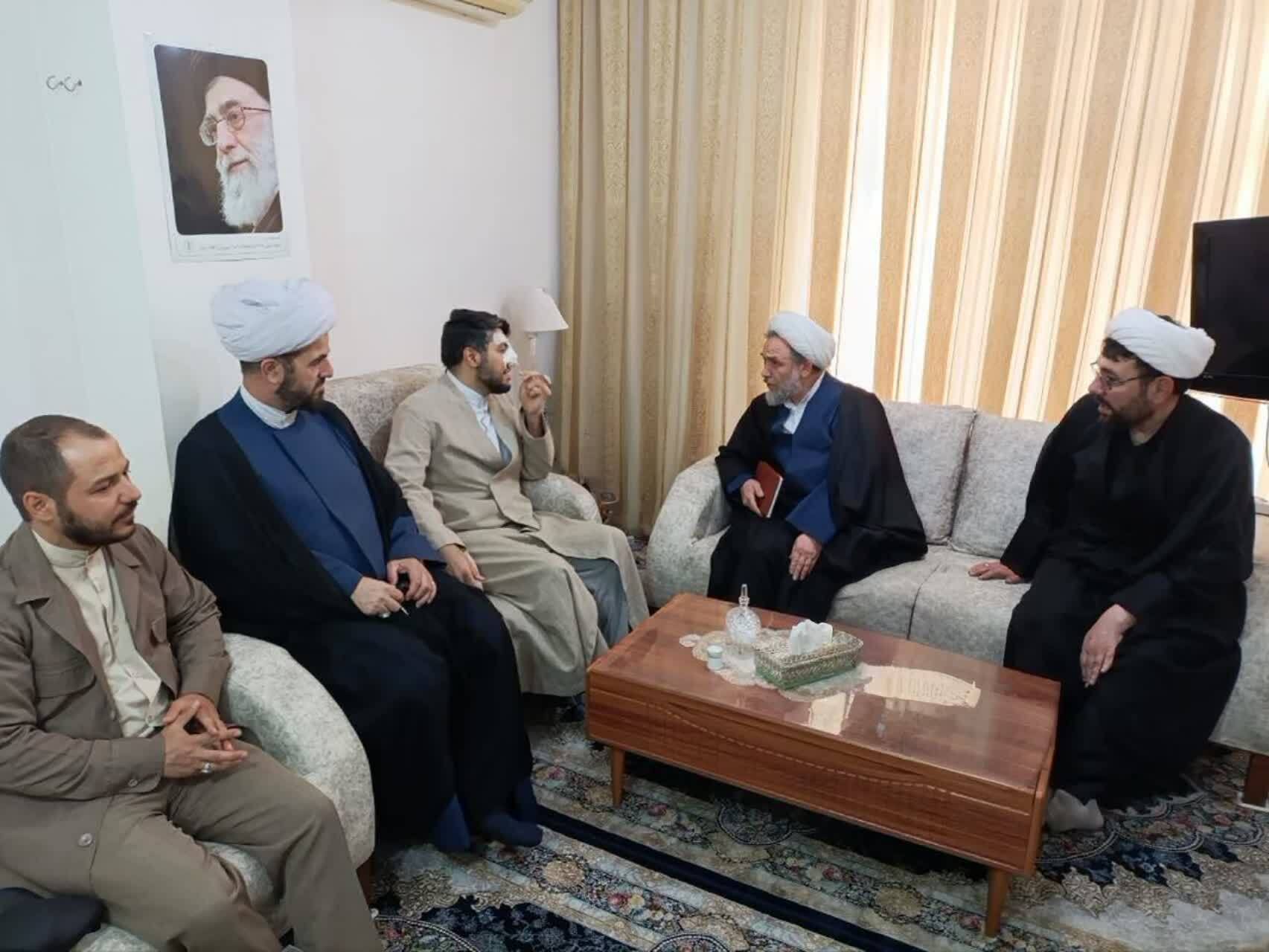 دیدار مسئول بسیج طلاب با مجروح جنگ رمضان و خانواده شهید محدثنیا+ تصاویر دیدار مسئول بسیج طلاب با مجروح جنگ رمضان و خانواده شهید محدثنیا+ تصاویر