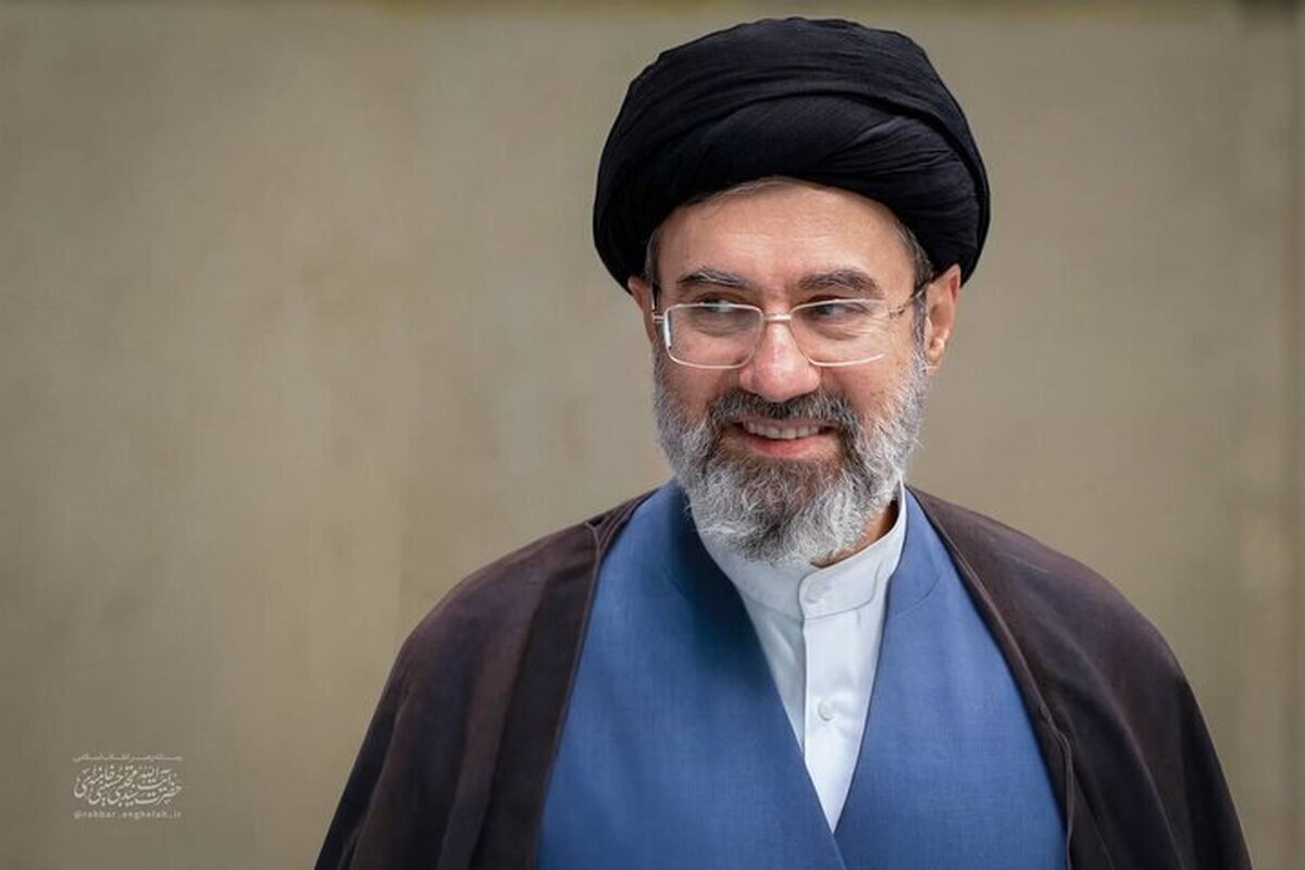 با لطف و هدایت الهی بهترین جانشین برای رهبر انقلاب انتخاب شد