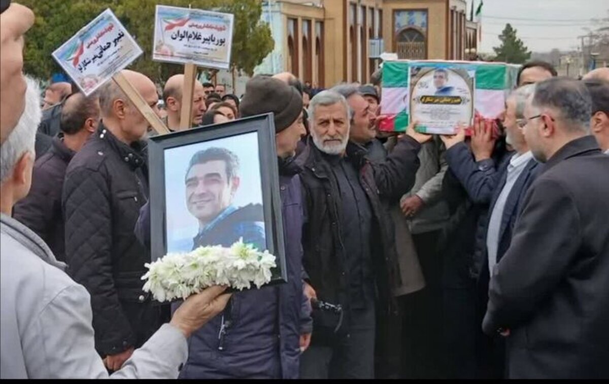 پیکر شهدای اخیر واحد مسکونی در ارومیه تشییع شد