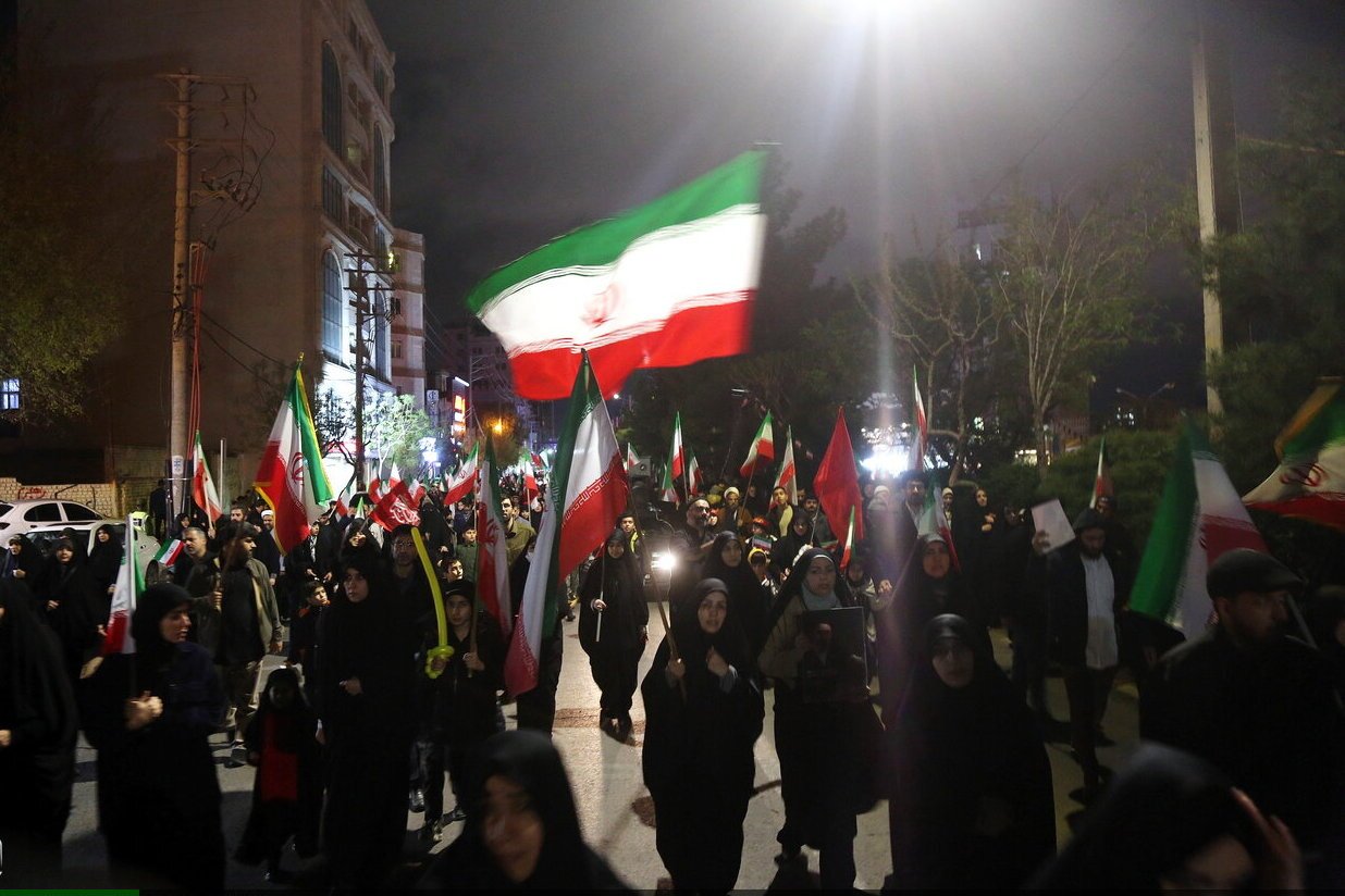 بیست و ششمین شب تجمع شبانه ایرانیان برای دفاع از میهن اسلامی