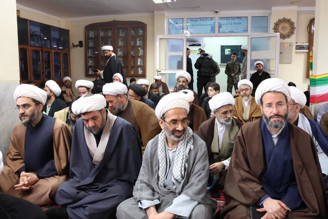 برگزاری همایش تجدید بیعت حوزویان تبریز با رهبر معظم انقلاب+ تصاویر