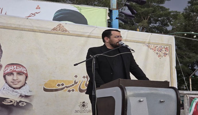 آئین گرامیداشت چهلمین روز شهادت سردار نائینی در کاشان برگزار شد+ تصاویر و فیلم