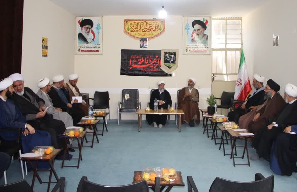 سفر مدیر حوزه علمیه فارس به شهرستان قیروکارزین  