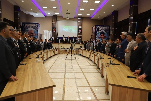 تکریم معلم، احترام به علم و آینده جامعه است