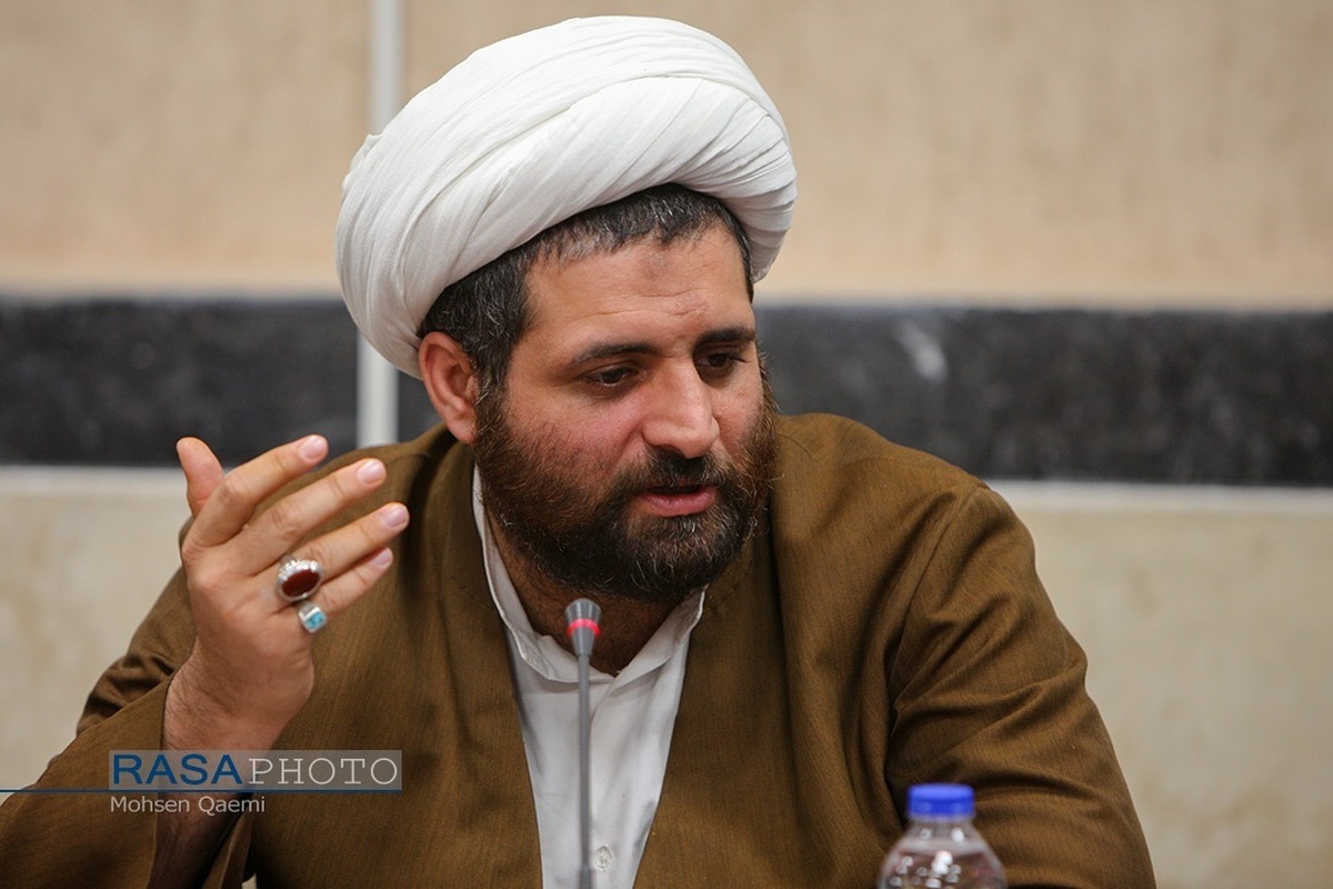 تلفیق علم و جهاد در حوزه علمیه امام خمینی؛ از کلاس‌درس تا جبهه‌های خدمت