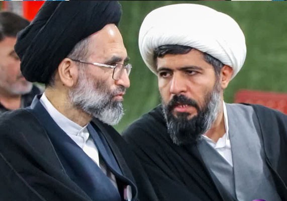 رونمایی از انتشارات «امیرمومنان» در کاشان + عکس رونمایی از انتشارات «امیرمومنان» در کاشان + عکس