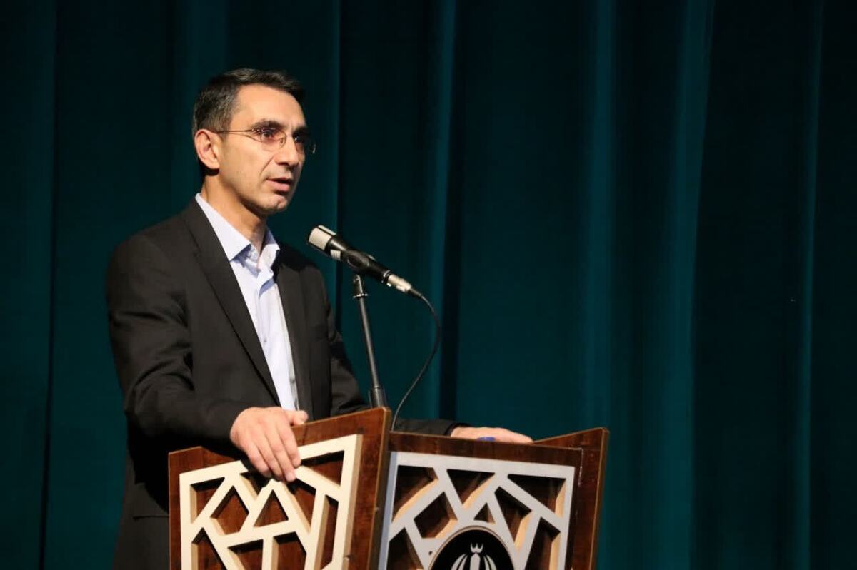 معلمان ستون‌های اصلی تعلیم و تربیت‌ هستند