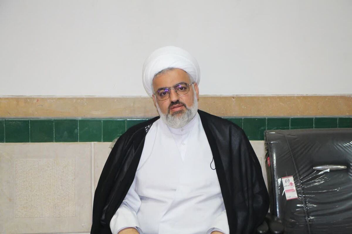 نقش تبیین ظرفیت های حوزه علمیه در جذب جوانان توانمند برای تحصیل علوم دینی