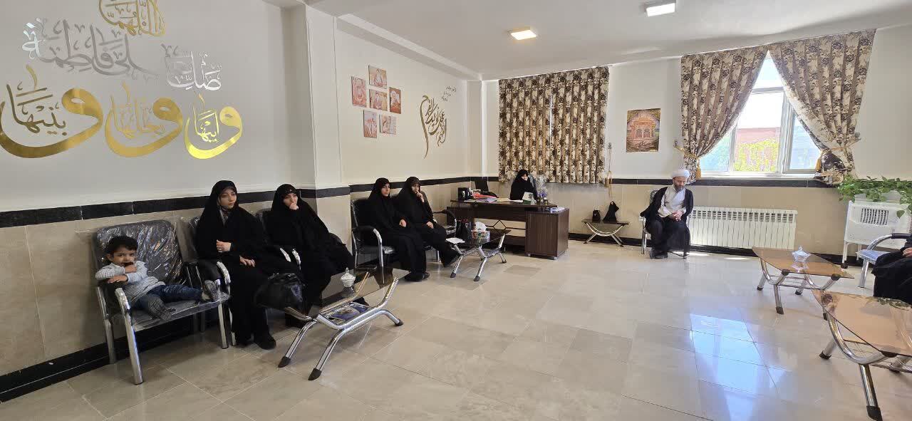 برگزاری جلسه مربیان طرح «امین» در حوزه علمیه خواهران بناب+ تصاویر