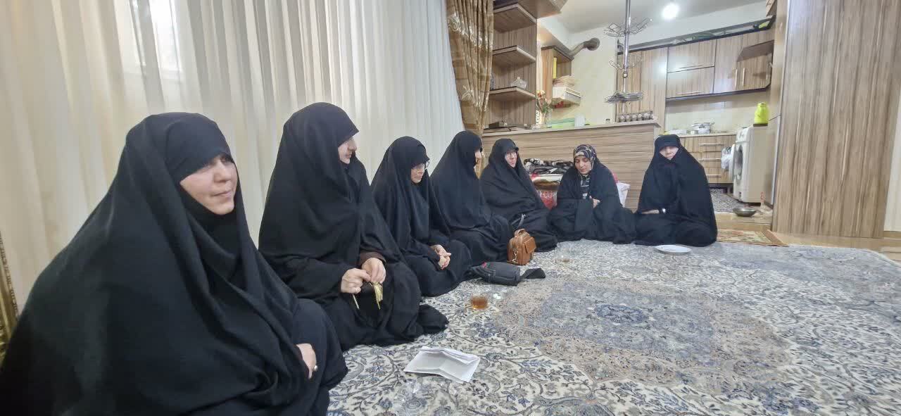 حمایت مدرسه علمیه خواهران صادقیه تبریز از خانواده آسیب‌دیده «جنگ رمضان»+ تصاویر