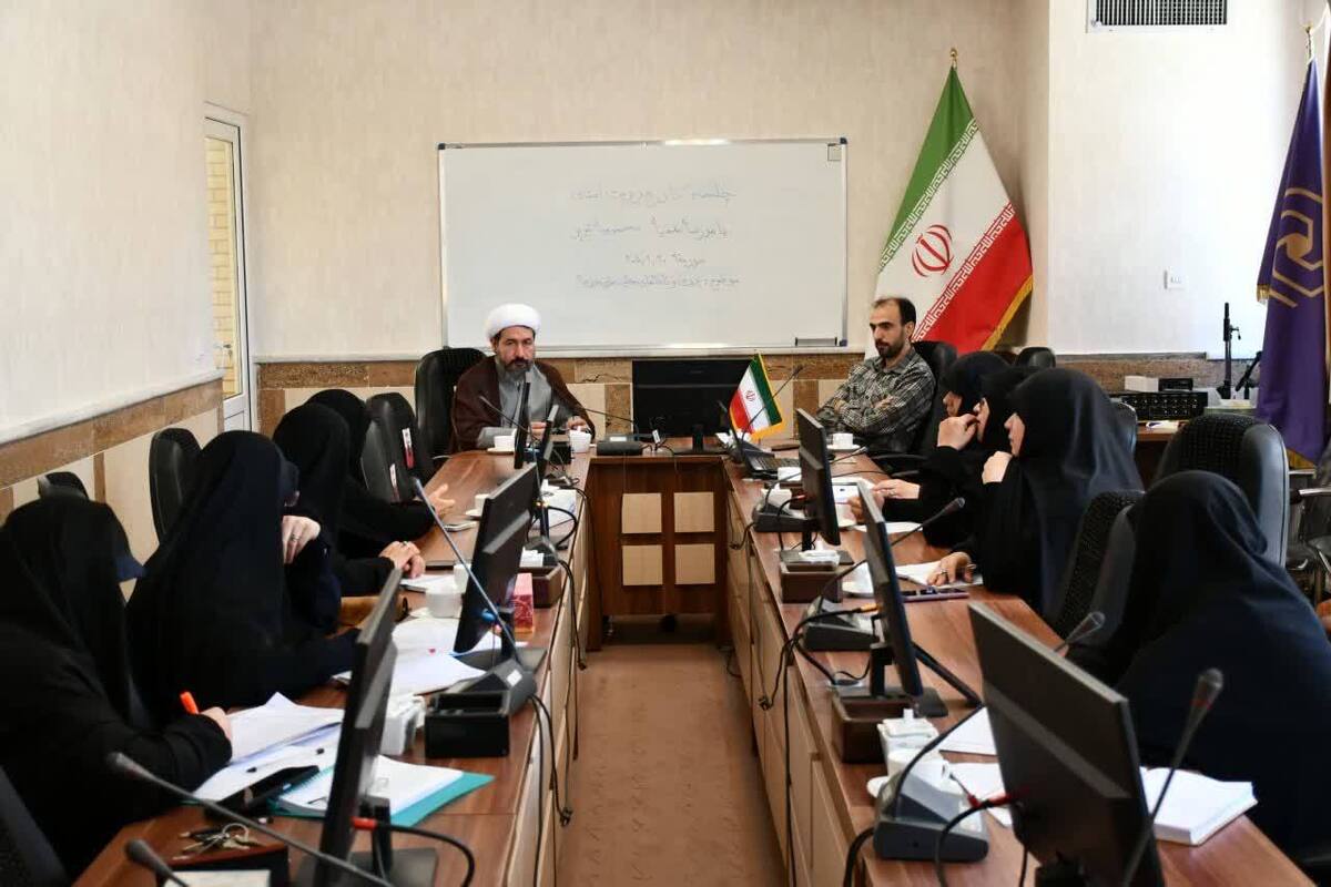 تأکید مدیر حوزه‌های علمیه خواهران بر نظام‌مندی و مستندسازی فعالیت مدارس