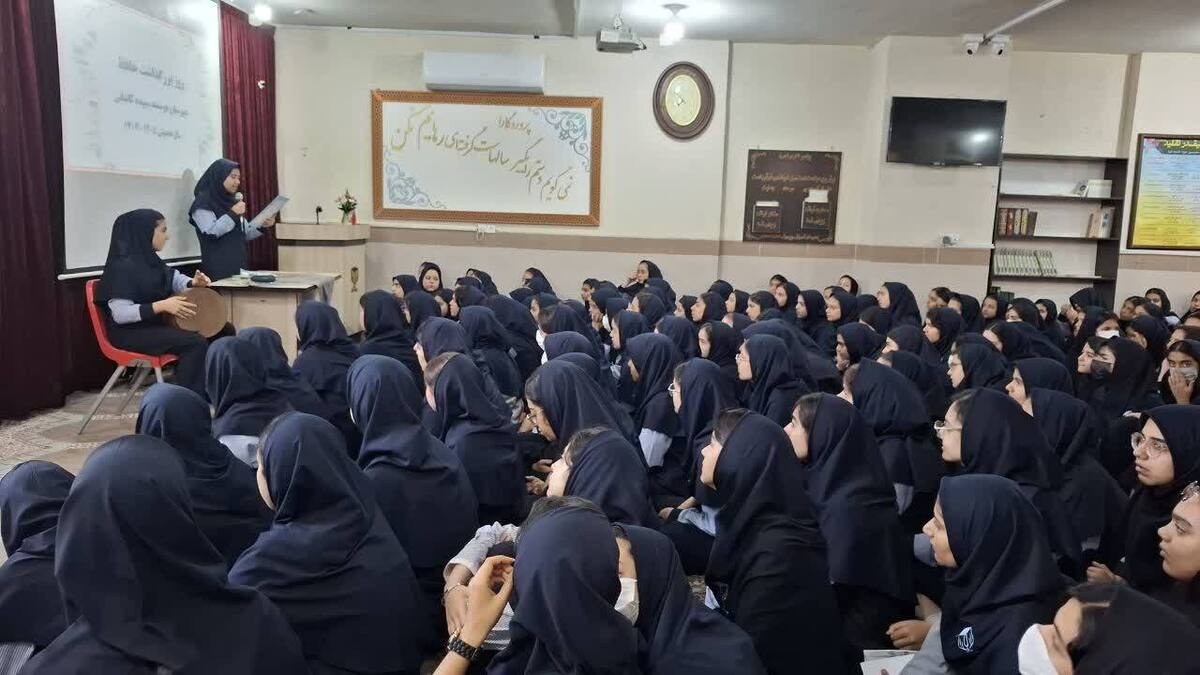 آزادی دو زندانی جرایم غیرعمد با همت دانش‌آموزان مدرسه سپیده کاشانی