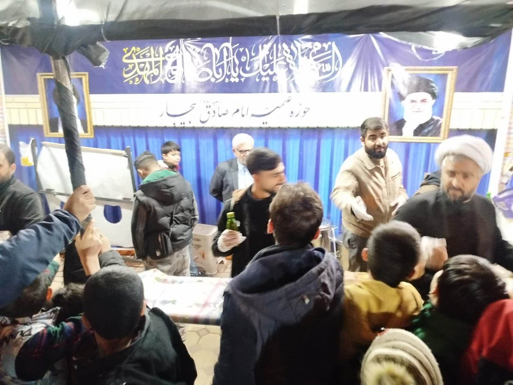 برپایی موکب جهادی من‌القلوب حوزه امام صادق+ تصاویر