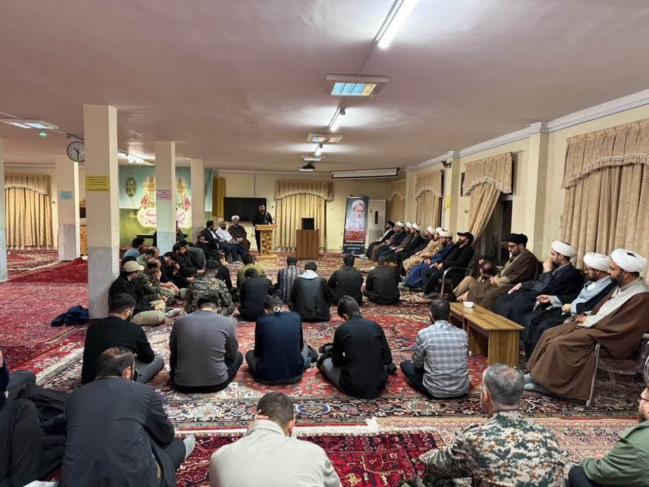 برگزاری نشست هماندیشی بسیج طلاب در حوزه ولیعصر برگزاری نشست هماندیشی بسیج طلاب در حوزه ولیعصر