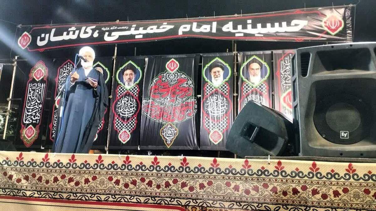 آیندگان ابعاد زندگی و منظومه فکری رهبر شهید را تبیین خواهند کرد