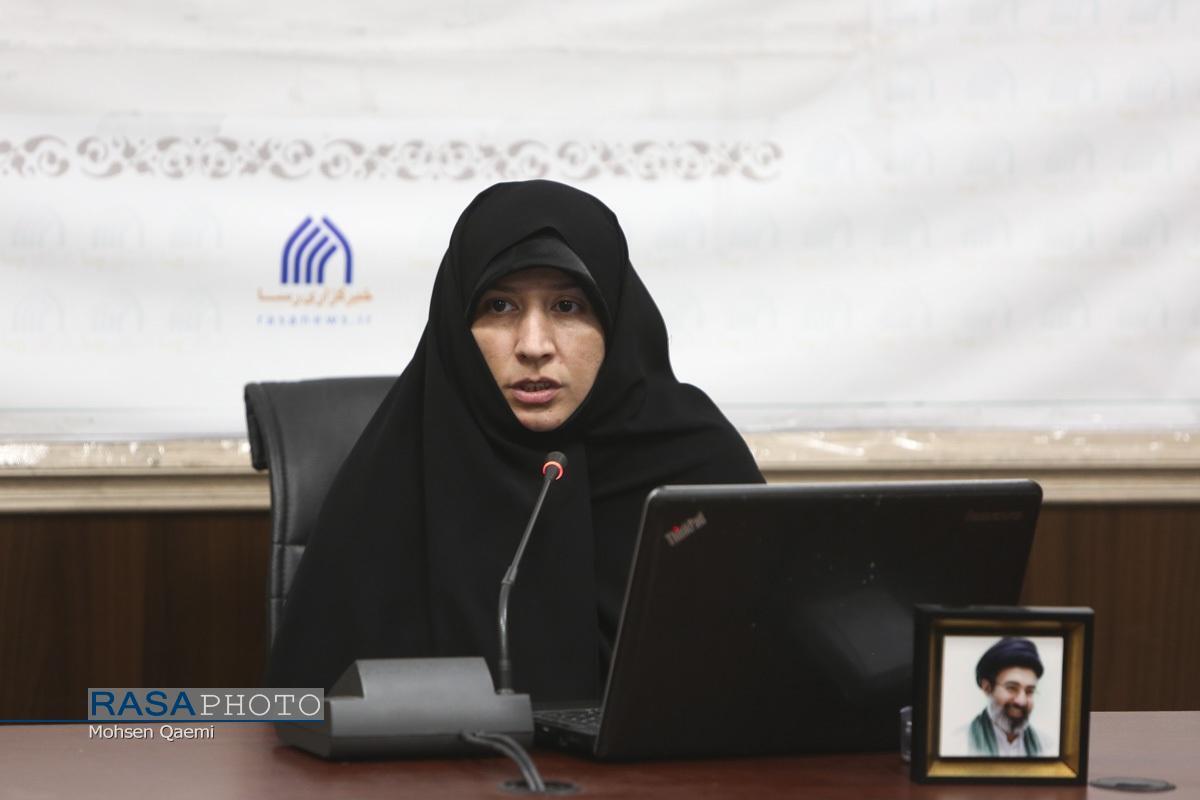 نشست هم‌اندیشی «بانوان و آیین تشییع امام شهید انقلاب» برگزار شد