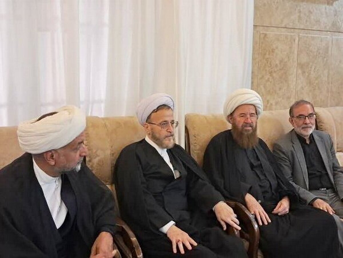 دیدار نمایندگان آیت‌الله اعرافی با استاد و خطیب حوزوی