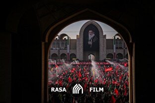 روح بلند رهبرمان پر کشید و رفت...
