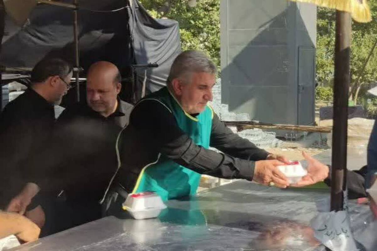 حماسه وداع و تشییع؛ هشداری راهبردی به استکبار جهانی/ دانشگاهیان پرچم‌دار امیدآفرینی هستند