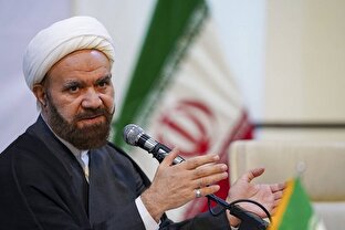 حضور در تشییع رهبر شهید، تجلی وحدت ملی و شکست محاسبات دشمن است