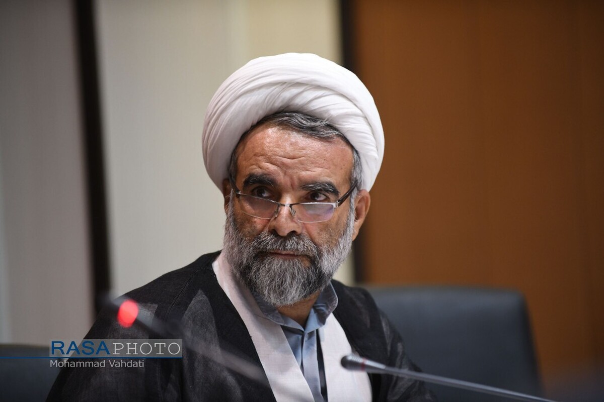 تشییع پیکر مطهر امام شهید یک انقلاب دیگر خواهد بود