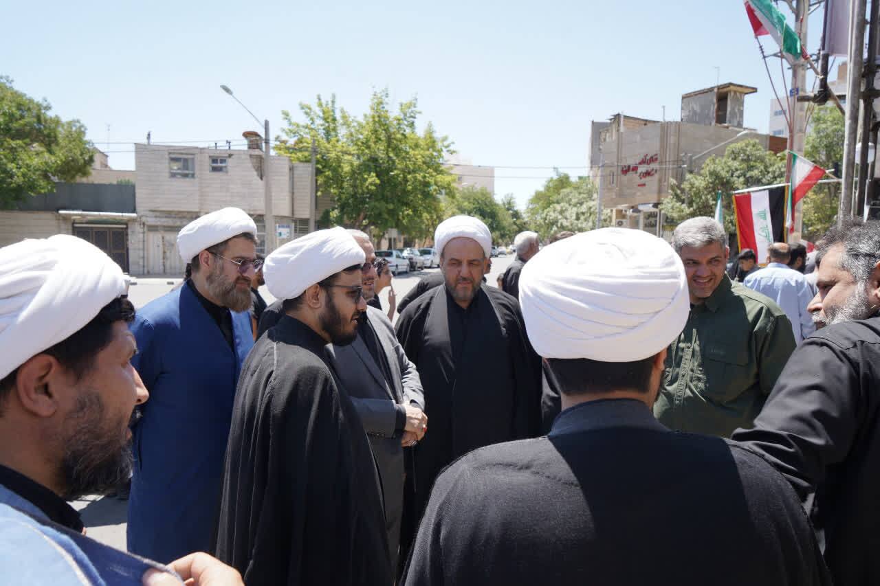 بازدید رئیس مرکز خدمات حوزه از مواکب و اماکن اسکان زائرین رضوی و عزاداران امام شهید
