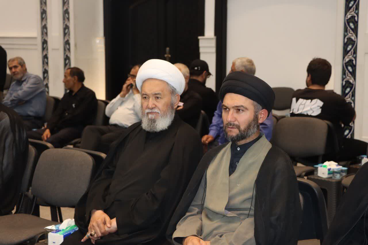 برگزاری مراسم بزرگداشت قائد شهید امت اسلامی در نجف اشرف برگزاری مراسم بزرگداشت قائد شهید امت اسلامی در نجف اشرف