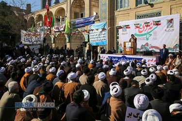 تجمع و راهپیمایی طلاب حوزه علمیه قم در روز بزرگداشت حماسه ۹ دی 