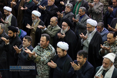 تجمع مردم و طلاب انقلابی قم در اعتراض به فشارها برای تصویب معاهدات استعماری