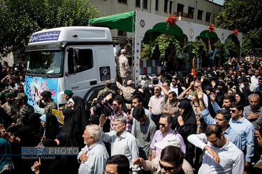 مراسم تشییع پیکر مطهر ۱۵۰ شهید دفاع مقدس در تهران‎