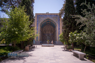 نمایی از حیاط و محراب واقع در قسمت جنوبی | حوزه علمیه صدر بازار اصفهان