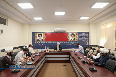 سیزدهمین گعده یادداشت خوانی نویسندگان حوزوی