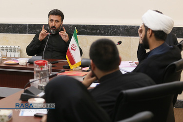 پانزدهمین گعده یادداشت خوانی نویسندگان حوزوی