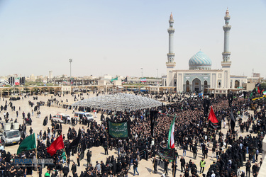 عزاداری و نماز جماعت ظهر عاشورای حسینی در قم