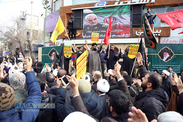 راهپیمایی نمازگزاران جمعه قم در پی شهادت سردار حاج قاسم سلیمانی