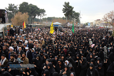 راهپیمایی نمازگزاران جمعه قم در پی شهادت سردار حاج قاسم سلیمانی