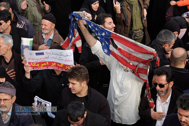 راهپیمایی نماز گزاران تهران در محکومیت به شهادت رساندن سردار حاج قاسم سلیمانی