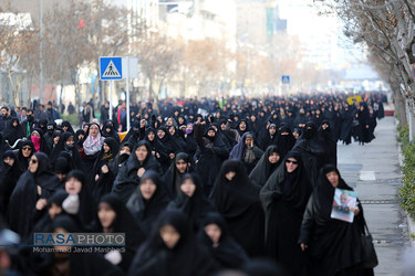 راهپیمایی نمازگزاران مشهد در حمایت ازسپاه و اقتدار و امنیت نظام اسلامی